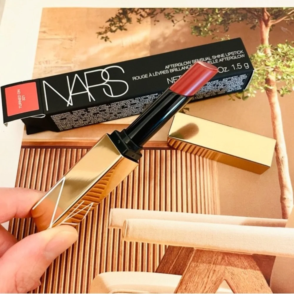 25 NARS‎ Afterglow Sensual Shine lipstick Turned On